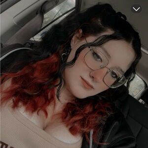 Meet your Posher, Ace